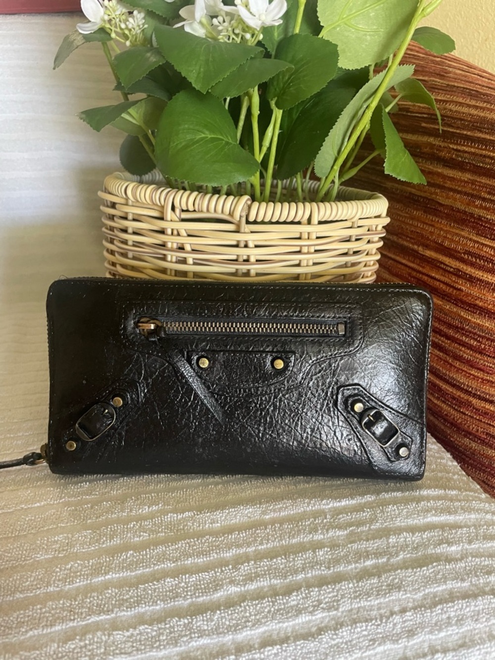 Balenciaga long Black Leather Zip Wallet - Women